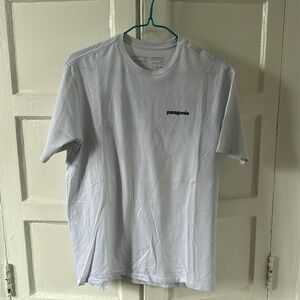Patagonia Logo graphic tee size Medium